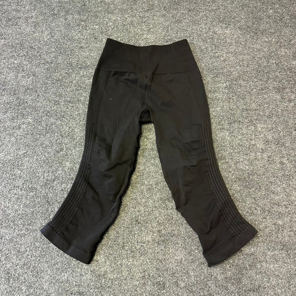 Lululemon Leggings Womens Size 4 Black Ebb to Street Crop Seamless Mesh Athletic